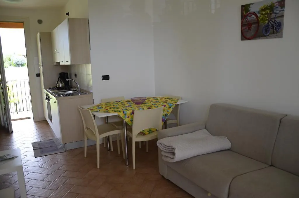 Residence Karina Moniga del Garda 2*,  Ιταλία