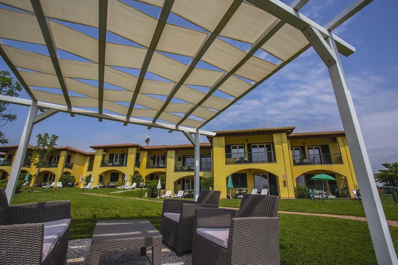 Residence Karina Moniga del Garda 2*,  Ιταλία