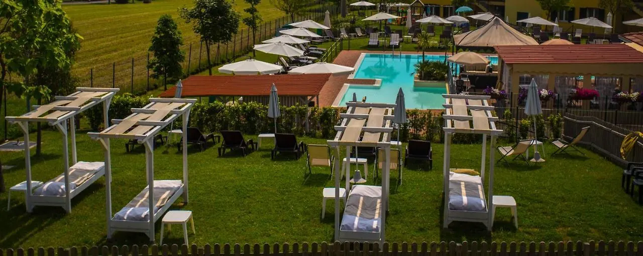 ** Ξενοδοχείο με διαμερίσματα Residence Karina Moniga del Garda Ιταλία