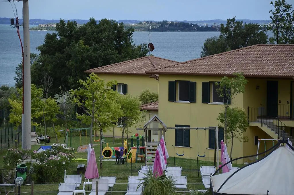 Aparthotel Residence Karina Moniga del Garda