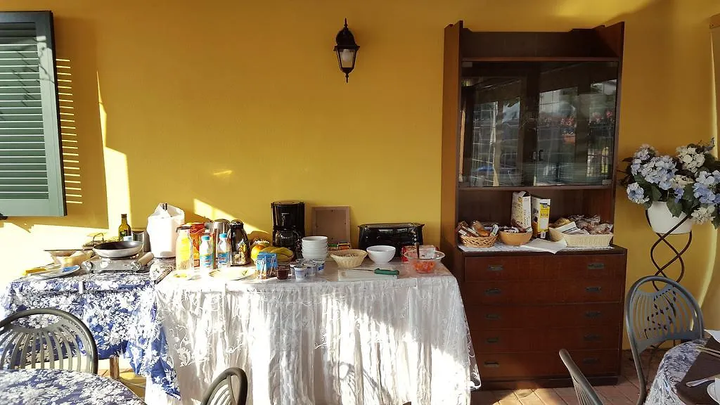 Residence Karina Moniga del Garda