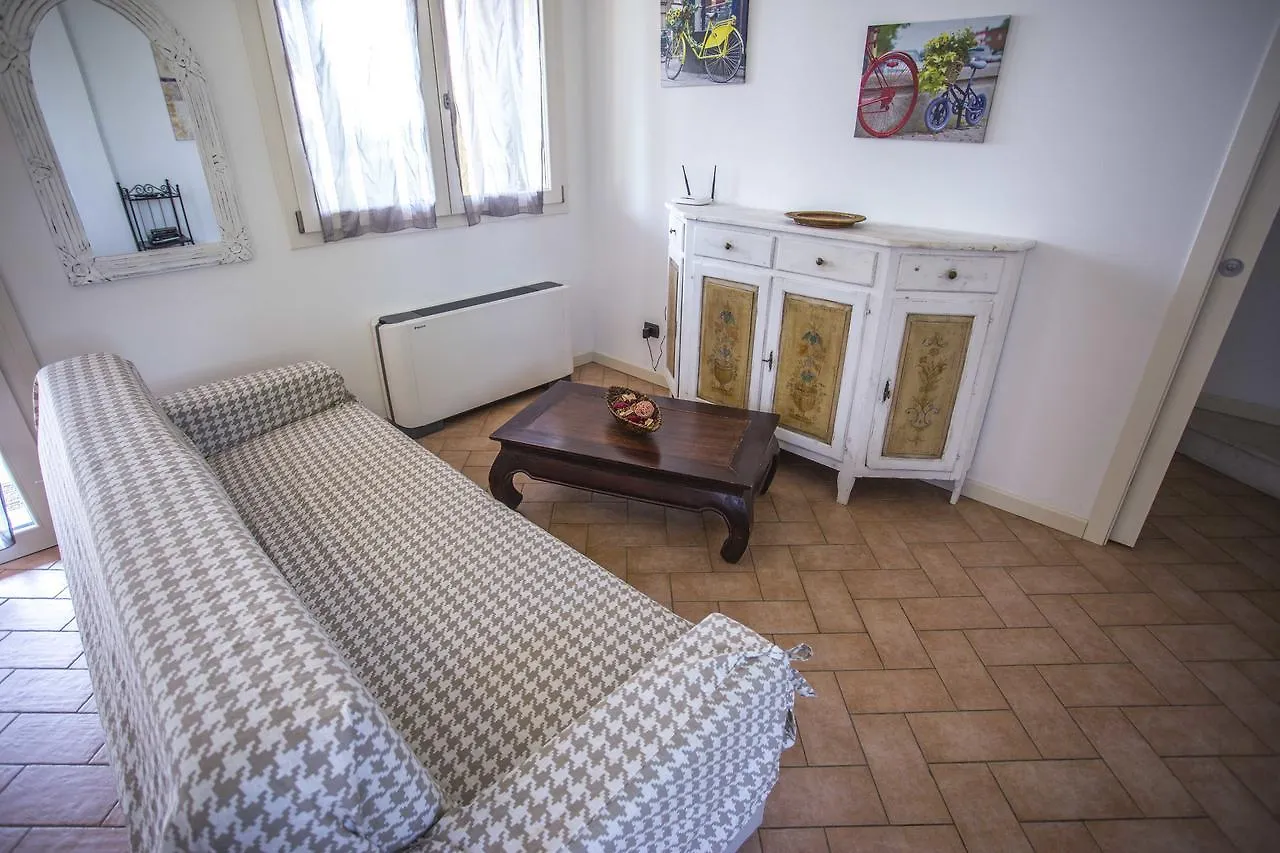 Residence Karina Moniga del Garda